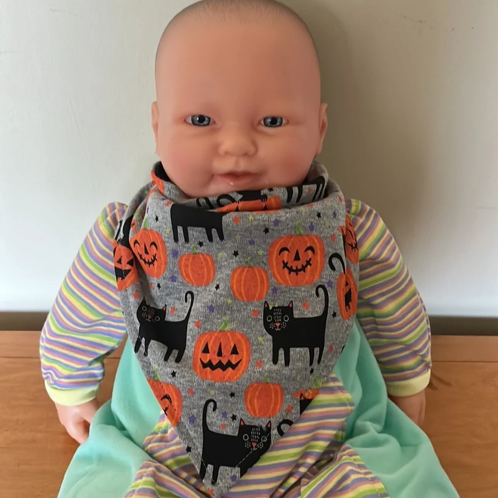Halloween cats/ghosts bandana bib